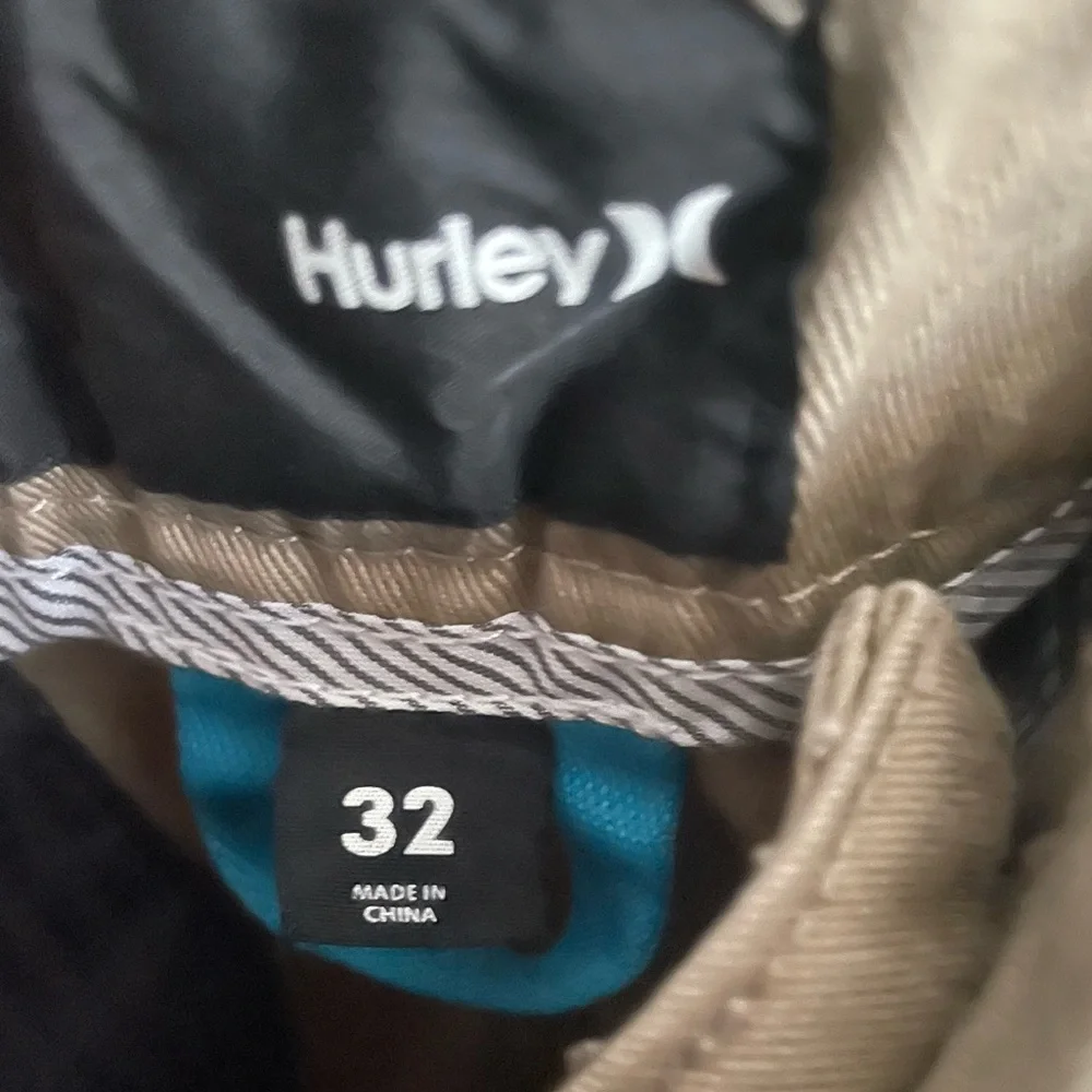 Mens Hurley Khaki pants - Picture 2 of 3